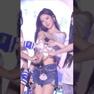 빛이 나는 미모 #안나 #ANNA #미야오 #MEOVV 청주대 축제