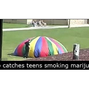 Cop-catches-teens-smoking-marijuana