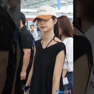 블랙 쯔위 공항룩 #TZUYU #TWICE