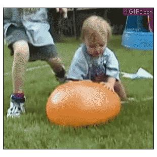 Baby-water-balloon-face-plant