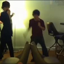 Dancing-chairs-splits