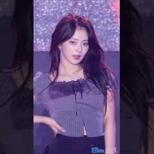 눈빛만으로도 섹시한 나꼬 #이나경 #프로미스나인 #nagyung #fromis_9