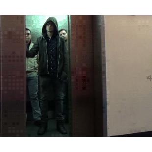 엘리베이터 장난