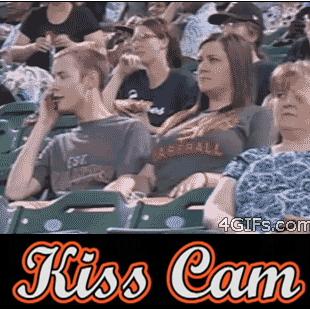 Kiss-cam-breakup