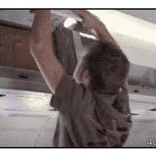 비행기 머리위 보관함