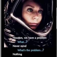첫 우주 여자 비행사: "휴스턴, 문제가 생겼다"