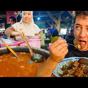 Indonesian STREET FOOD in Yogyakarta 🇮🇩 Pasar Ngasem Jogja’s #1 Food Market!!