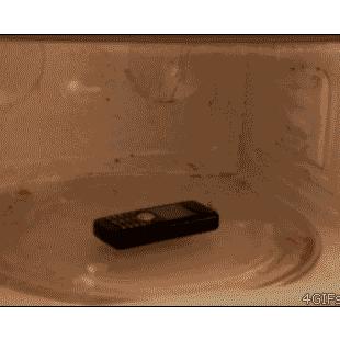 Mobile-phone-microwaved