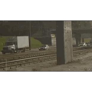 SUV-train-tracks