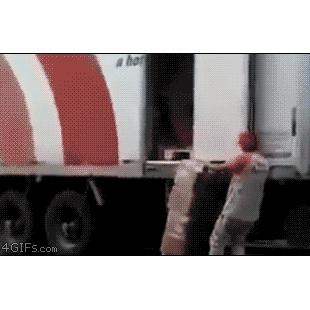 Truck-package-unloading-fail