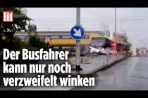 [독일 Bild紙] Zugunglück: Bahn kracht in Linienbus | Niederlande