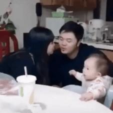 아빠 그 입술 내꺼야