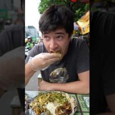 This is the SPICIEST street food I ate in Jakarta, Indonesia! 🇮🇩