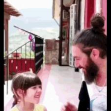 엄마한테 보여주고 오렴