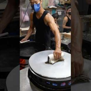 Juicy Midnight Dumplings in Taipei, Taiwan 🥟🇹🇼 Linjiang Night Market