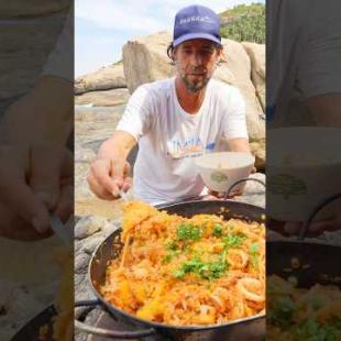 Eating fisherman SEAFOOD RICE on a Desert Island in Brazil 🇧🇷 #brazil