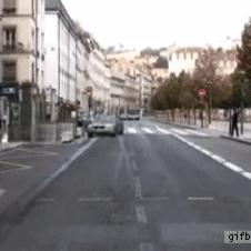 무모한 장난 때문에...