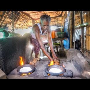 Coconut Shell Jet Flame!! INDIAN JUNGLE FOOD in Kozhikode! | Kerala, India!