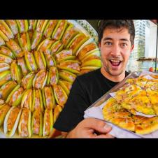 China’s Hidden Street Food Village 🇨🇳 What They DON’T Show Tourists! (Yunnan)