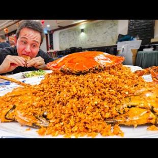 Garlic Crab Mountain!! 🦀 INSANE SEAFOOD in Hong Kong!! (Typhoon Shelter Crab)