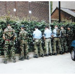 단체로 오줌누기