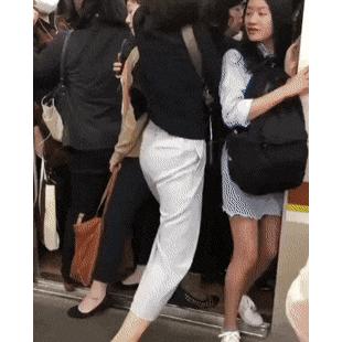 일본 출근시간대 지하철
